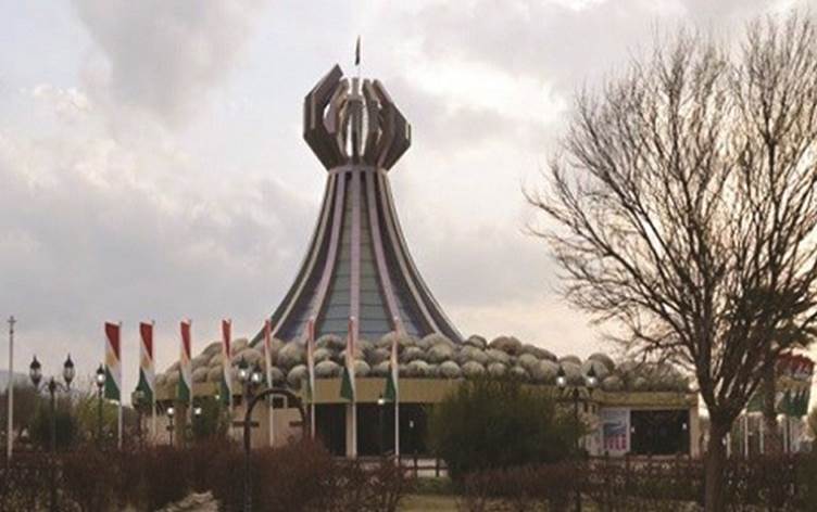 ساڵڕۆژی کیمیا بارانی هەڵەبجەی دایکی شارەزوورە ...